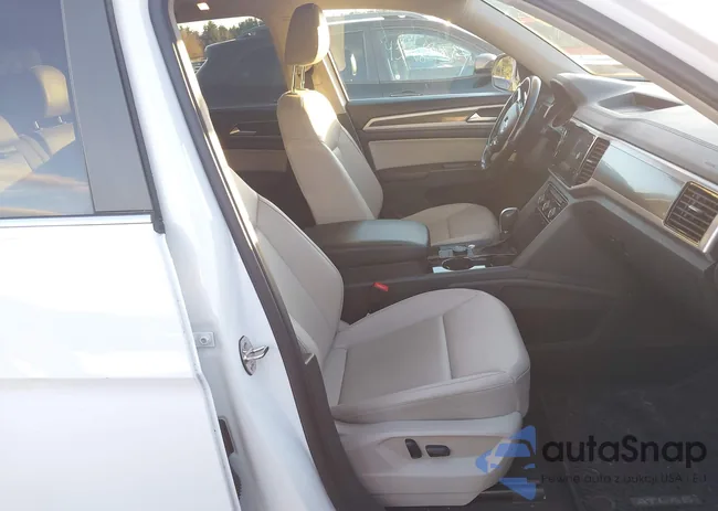 1V2MR2CA6JC525196: 43689256