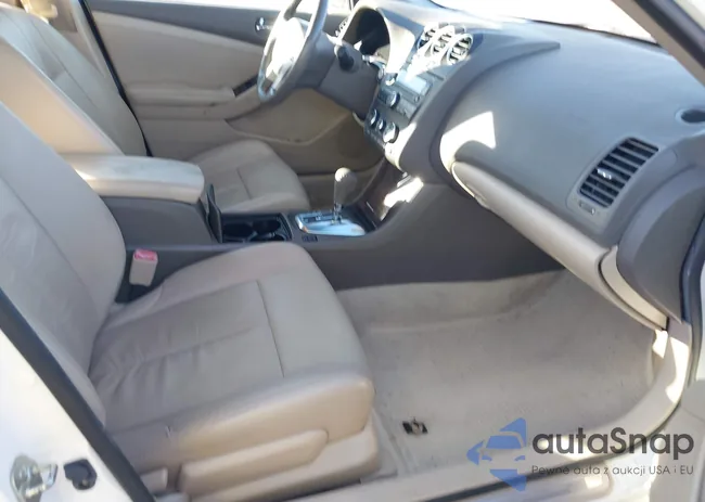 1N4AL2AP3CC189075: 43689558