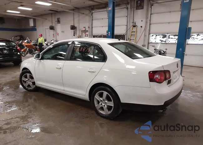 3VWJZ71K28M033560: 43688787