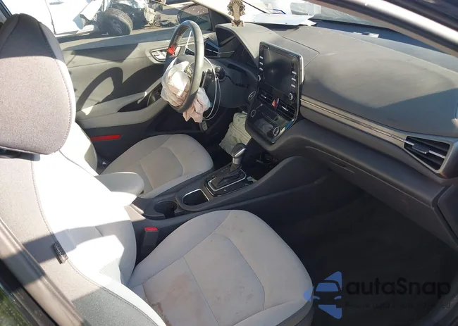 KMHC75LC0MU261697: 43688917