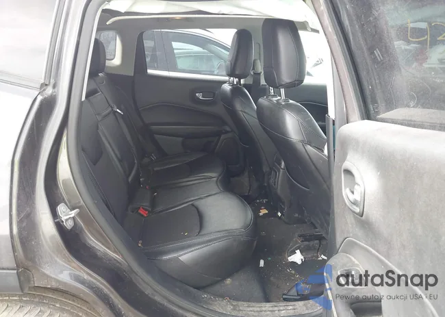 3C4NJDBB0KT742445: 43689013