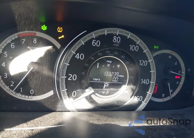 1HGCR2F30FA034637: 43690192