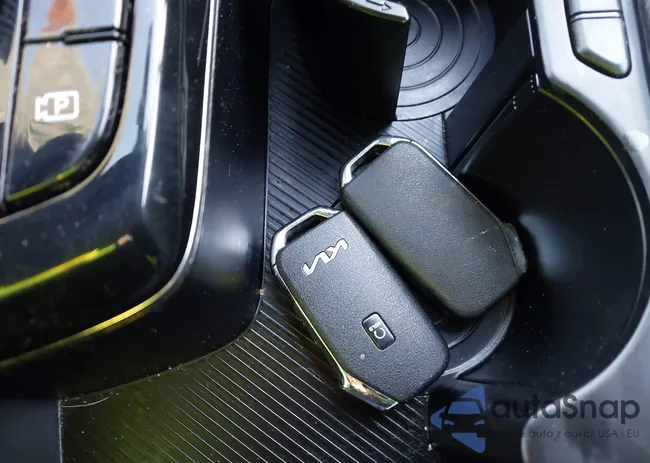 5XYK6CAF9PG125563: 43690579