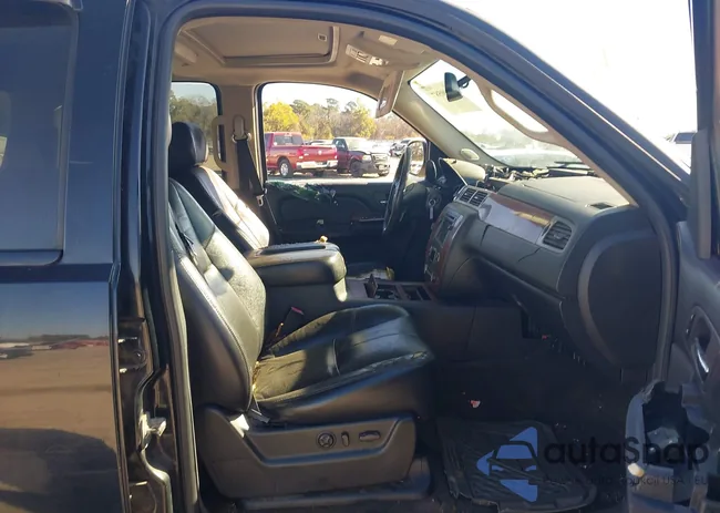 1GNFC13067R308158: 43690587