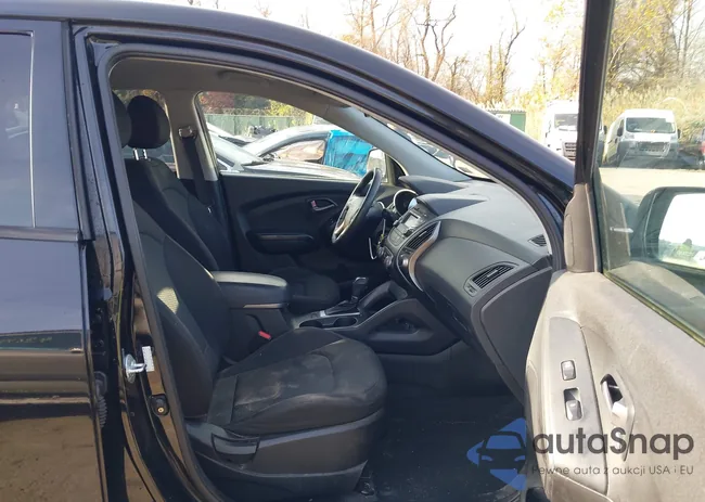 KM8JTCAF6FU086766: 43690622