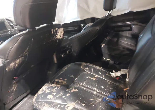 1FMJU2ATXMEA35095: 43689730