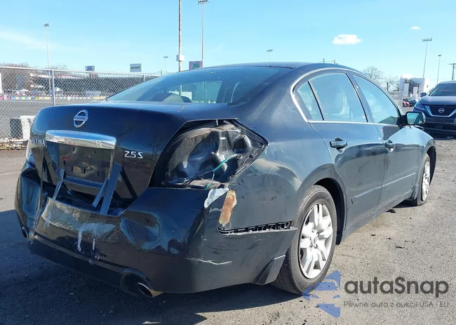 1N4AL2AP0AN481865: 43689812