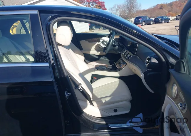 W1KZF8EB3MA952625: 43689848