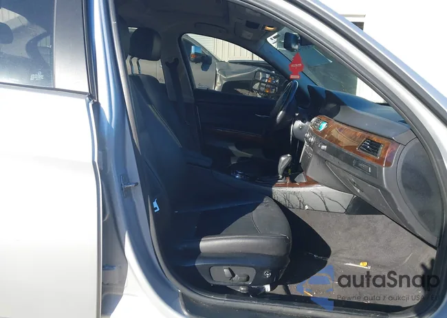 WBAPH5G52BNN59090: 43691413