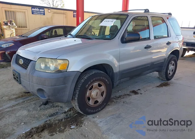 1FMYU02Z55KA79000: 43690748