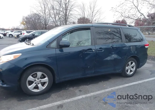 5TDKK3DC8BS014978: 43690859