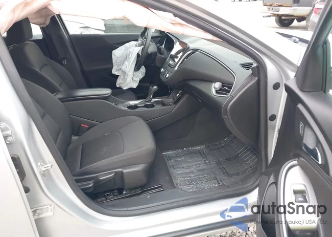 1G1ZD5ST9LF113035: 43690950