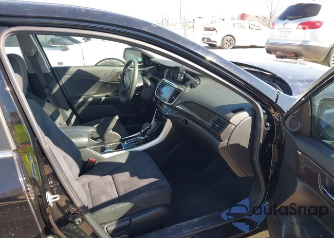 1HGCR2F70GA220506: 43692415