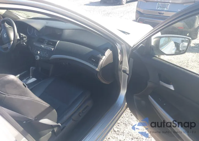 5KBCP3F83AB008010: 43692425