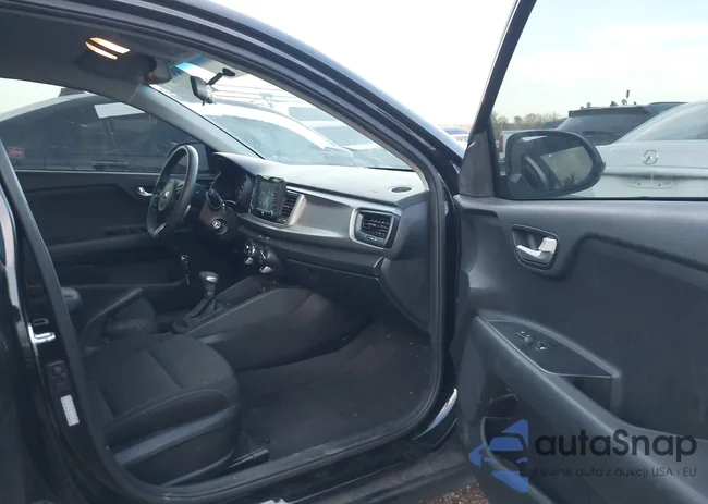 3KPA24AD0LE318428: 43692484