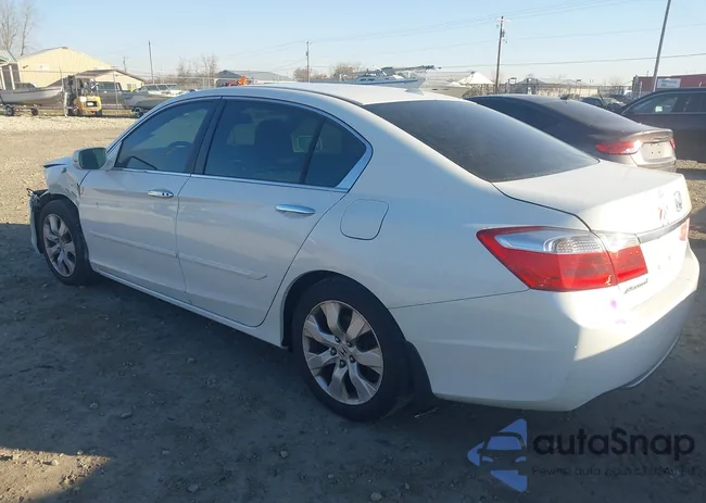 1HGCR2F83DA174089: 43692527