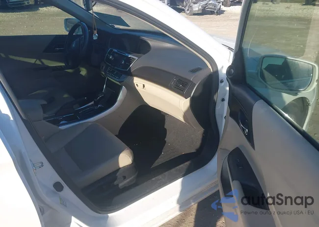 1HGCR2F83DA174089: 43692527