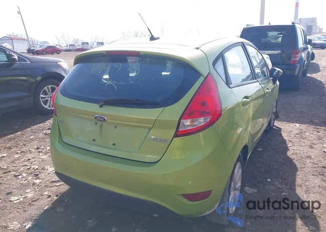 3FADP4EJ7CM194975: 43692597