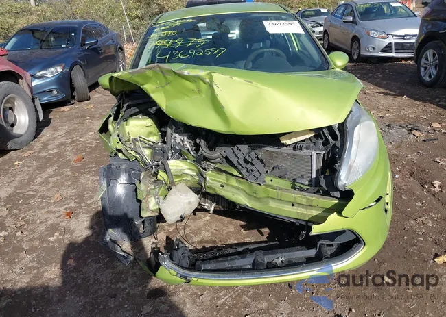 3FADP4EJ7CM194975: 43692597