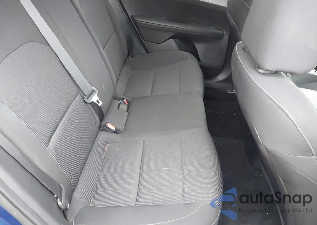 3KPF24AD8ME412564: 43692632