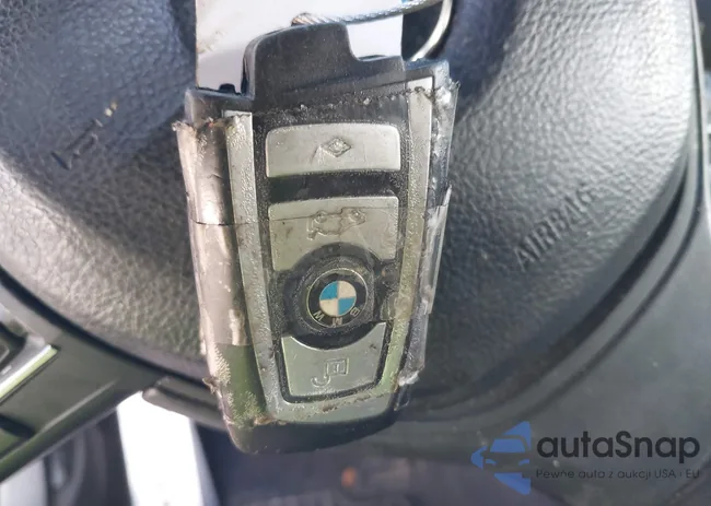 WBAKB8C54BC852326: 43692648