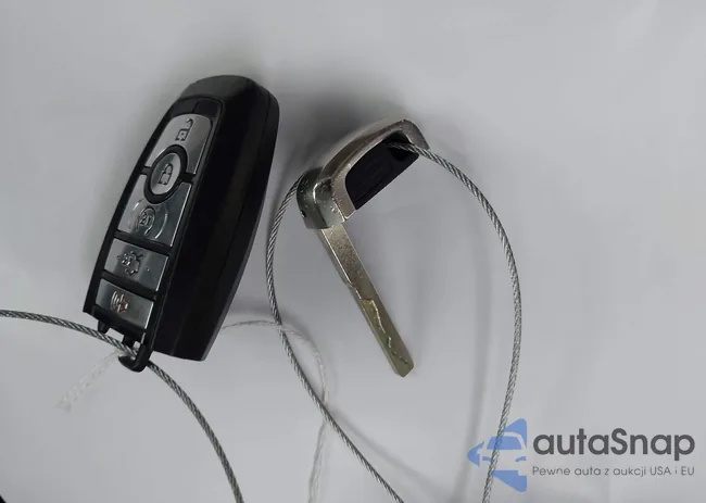 1FM5K7D87JGC69562: 43692650