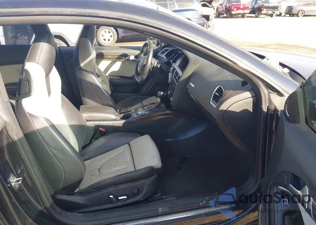 WAUCGAFR2EA060915: 43692694