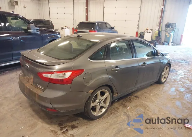 1FADP3J27EL289596: 43691784