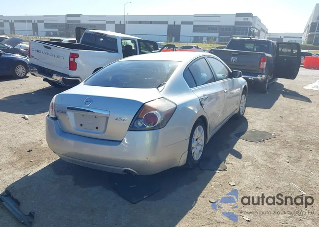 1N4AL21EX8C135746: 43693178