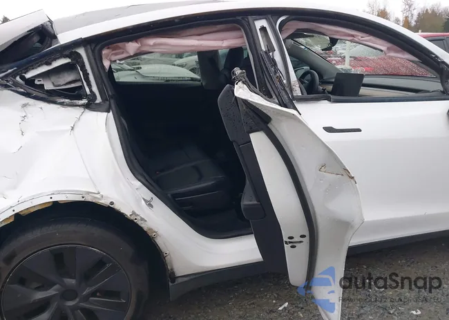 7SAYGAEE1RF122280: 43693365