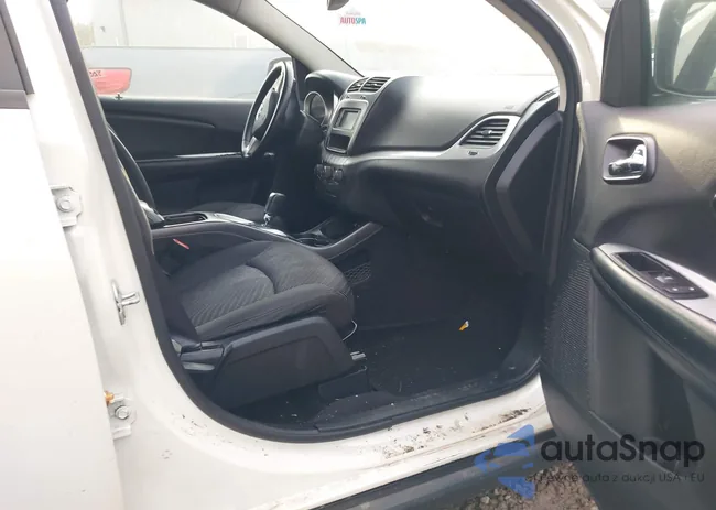 3C4PDDBG7GT117480: 43693706