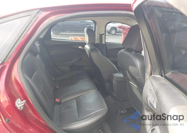 1FADP3F24FL284060: 43692947