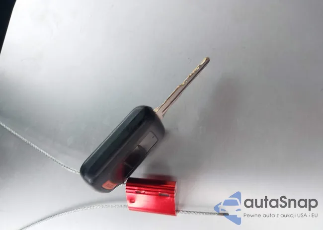 ML32A3HJ8KH001117: 43693016