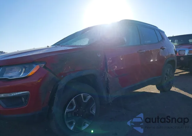 3C4NJDDB5JT210331: 43693104