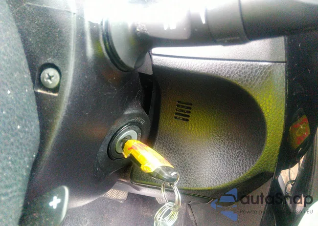 2T1BURHE6KC201038: 43694205