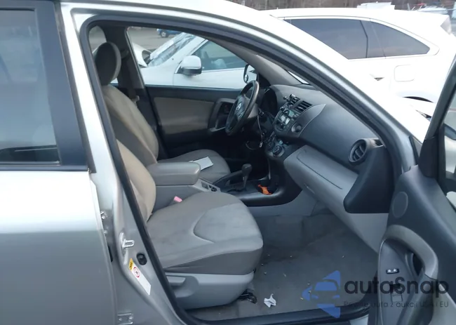 JTMBF33V09D009044: 43694265