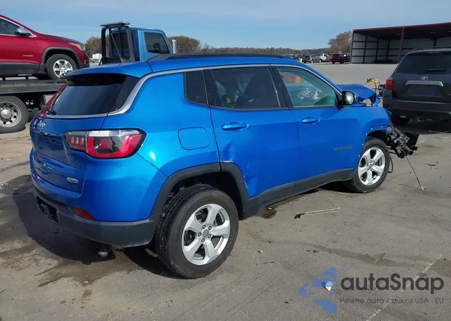 3C4NJDBB3JT463585: 43694357