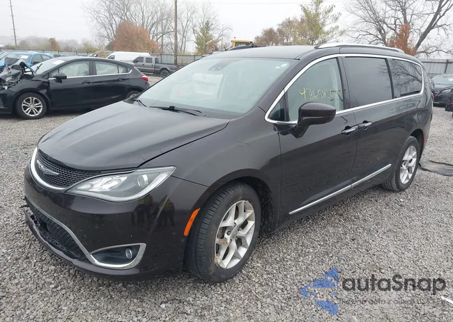 2C4RC1EG2HR584980: 43694367