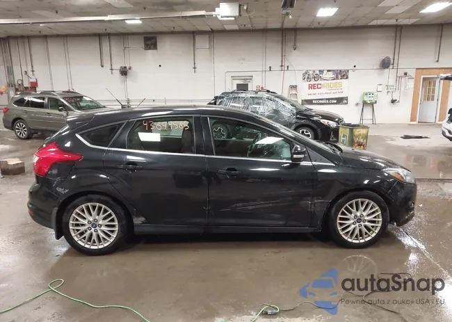 1FADP3N27DL128738: 43694565