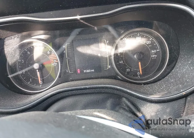 1C4PJLCB0KD357409: 43694635