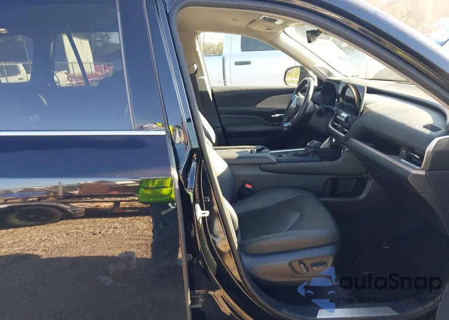 5TDAAAB5XRS027636: 43694636