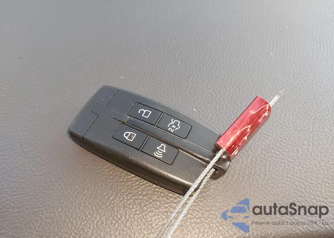 1FAHP2EW9BG173670: 43693708