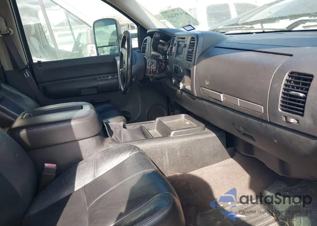 1GCHK23K08F209804: 43693849