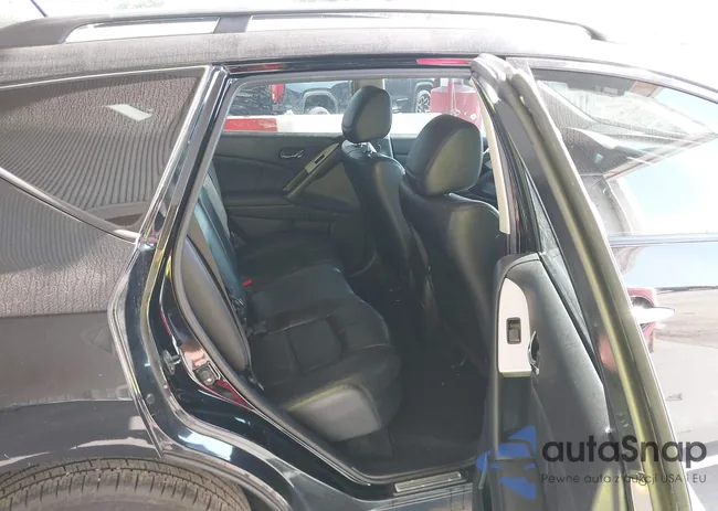 JN8AZIMW6BW162119: 43693861