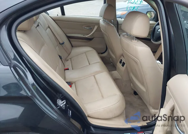 WBAPK5C51BA657123: 43693907