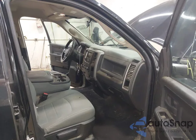 1C6RR7FT8HS819613: 43695102