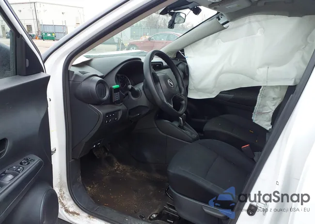 3N1CP5BVXRL534057: 43695140