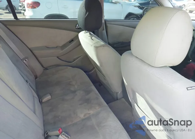 1N4AL2AP8AC180109: 43695182