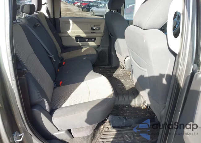 3C6TD5DT3CG112902: 43695205