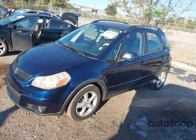 JS2YA413585102110: 43695303